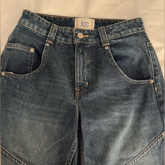 Urban Outfitters Cargo jeans - Picture 2 of 9